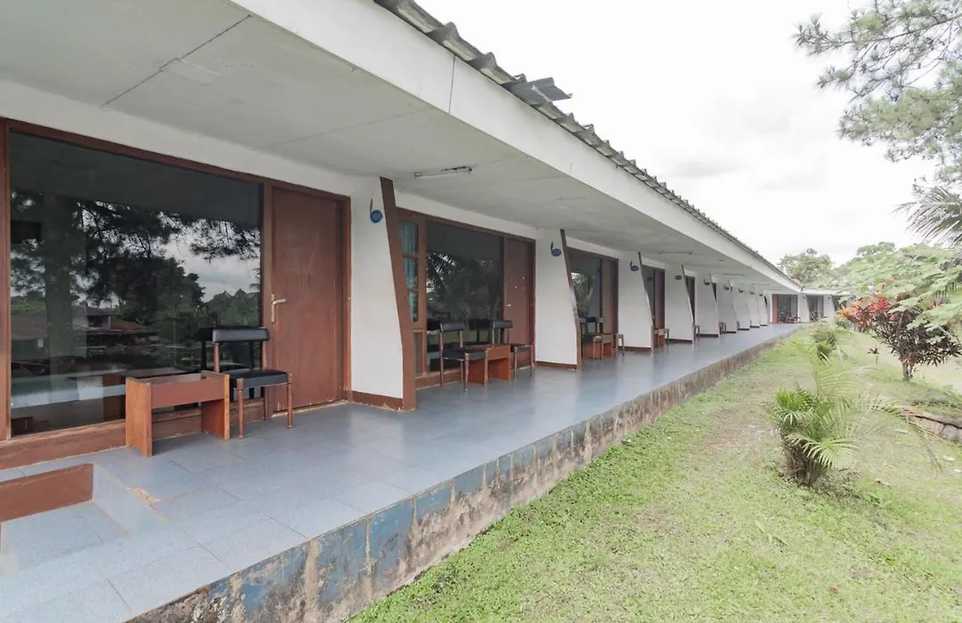 Hotel Lembah Nyiur Cikopo Redpartner-1